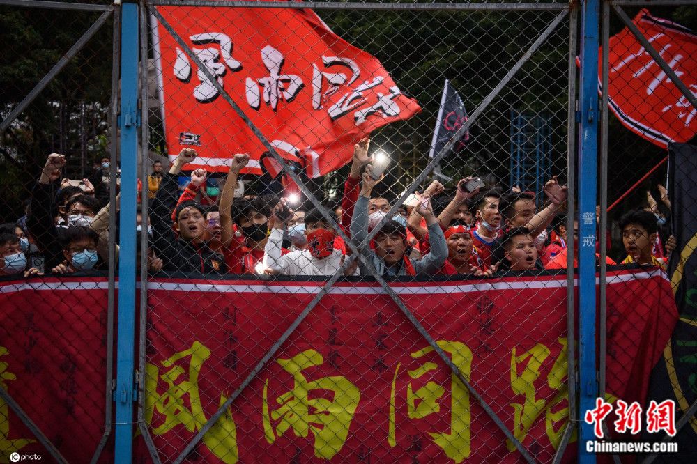 你们青年人朝气蓬勃，正在兴旺时期，好像早晨八、九点钟的太阳
